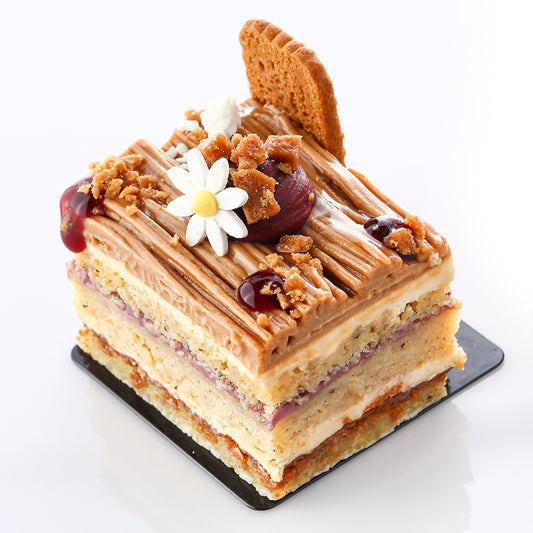 Blackberry & Speculoos Entremets